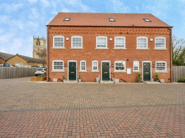 House for sale in Thorne, South Yorkshire
