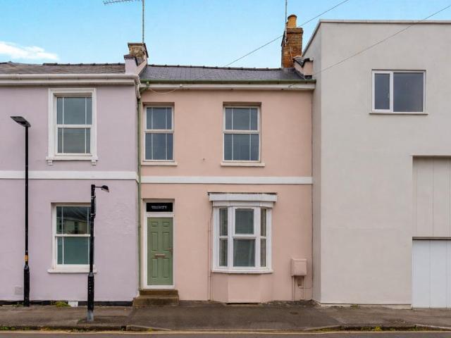 House for sale in Golden Valley, Gloucestershire
