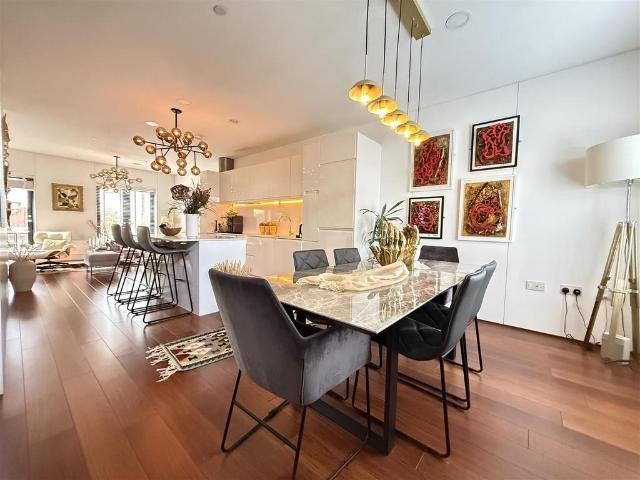 House for sale in Blackfriars, Salford