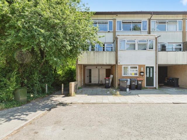 House for sale in Milton Keynes