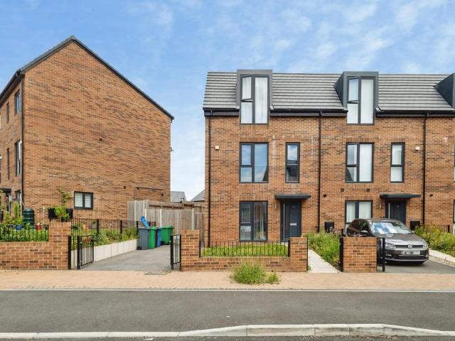 House for sale in Georgia, Greater Manchester