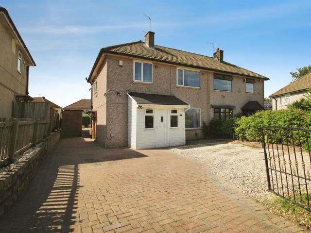 House for sale in Pudsey, West Yorkshire