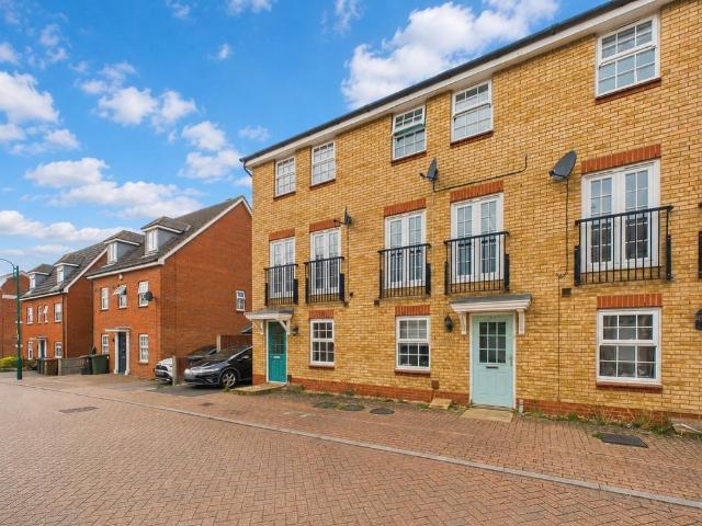 House for sale in Hampton Hargate, Peterborough