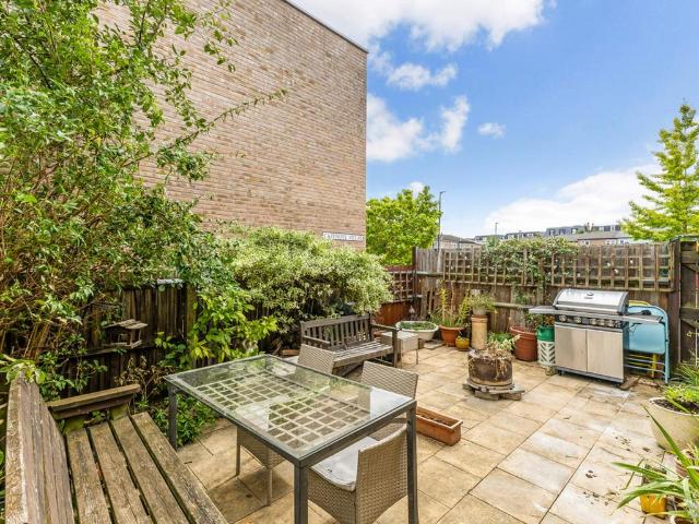House for sale in Clapham Junction, Greater London