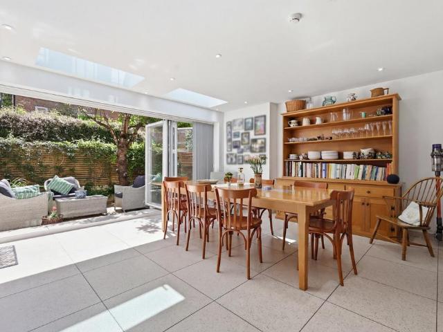 House for sale in St. George in the East, Shadwell