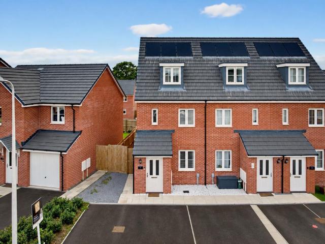 House for sale in Llanharan, Brynna