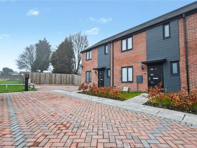 House for sale in Churwell, West Yorkshire