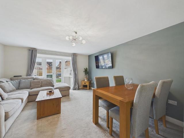 House for sale in Laughton Common, Dinnington