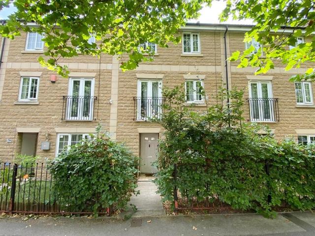 House for sale in Birkby, Huddersfield