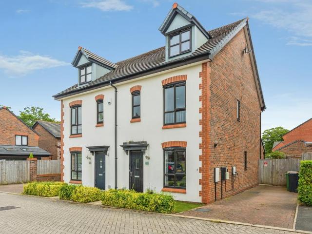 House for sale in Hazel Grove, Greater Manchester