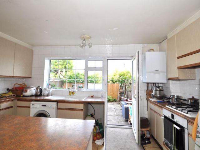 House for sale in Motspur Park, Greater London