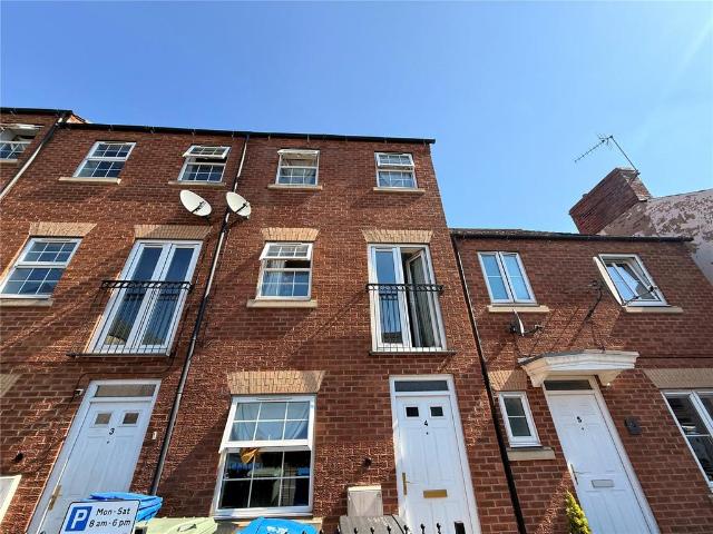 House for sale in Loundsley Green, East Midlands