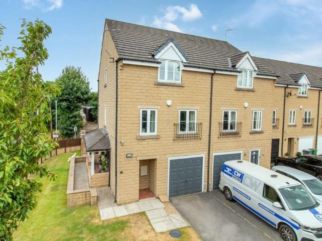 House for sale in Drighlington