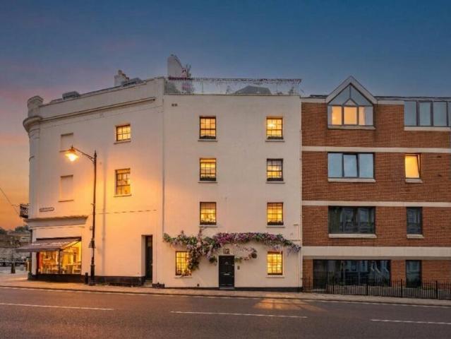 House for sale in Clewer New Town, Windsor