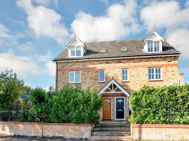 House for sale in Baron St Martin, Barholm
