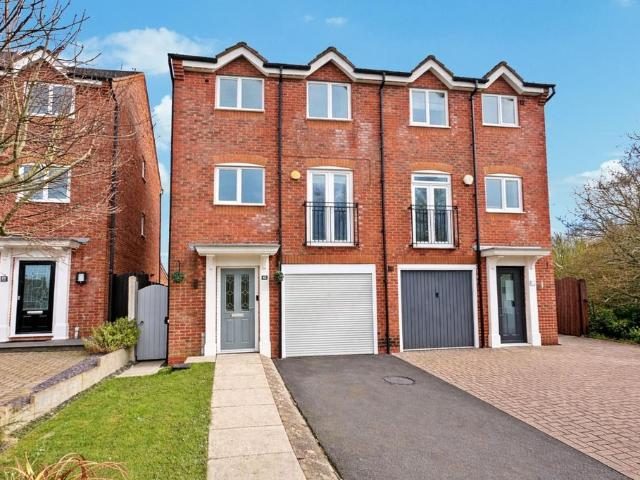 House for sale in Daisy Hill, Lee Bank