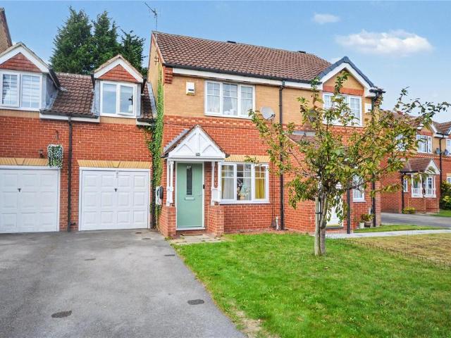 House for sale in Thorpe-on-the-Hill, Leeds
