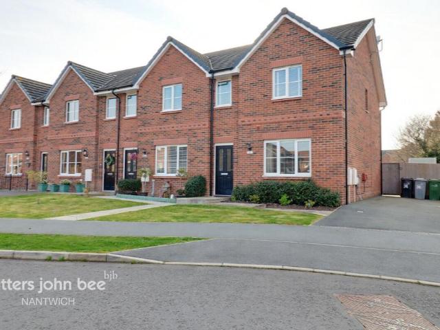 House for sale in Willaston
