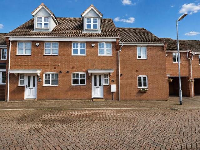 House for sale in Rushden