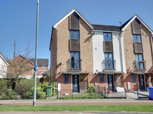 House for sale in Elloughton-cum-Brough, Brough