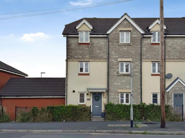 House for sale in Broomhill, Feckenham