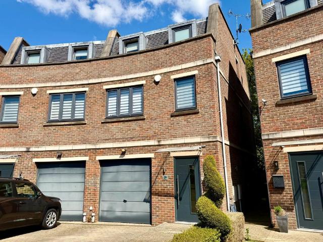 House for sale in Bushey Heath, Hertfordshire
