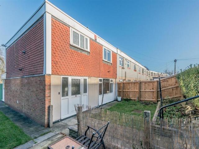 House for sale in Pudsey, West Yorkshire