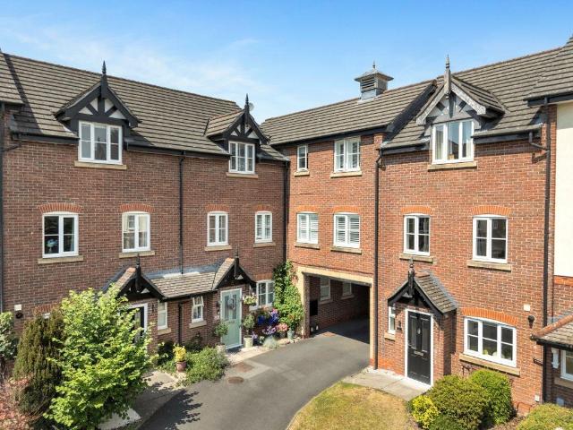 House for sale in Stapeley and District, Willaston