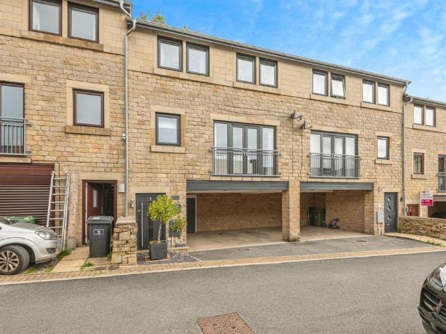 House for sale in Meltham, West Yorkshire