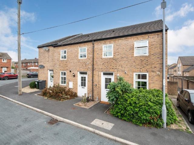 House for sale in Cottingley, Bradford