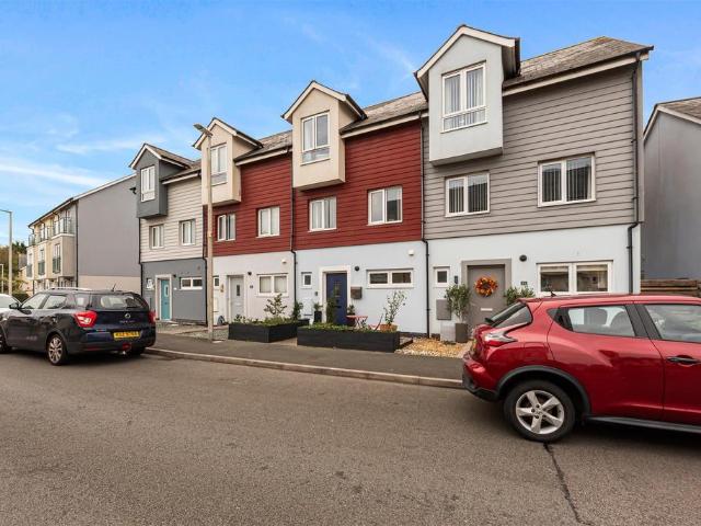 House for sale in Machynys, Llanelli