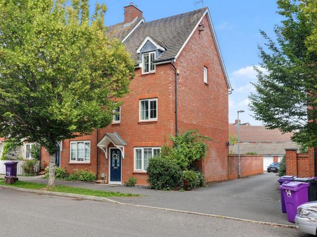House for sale in Great Ashby, King's Walden