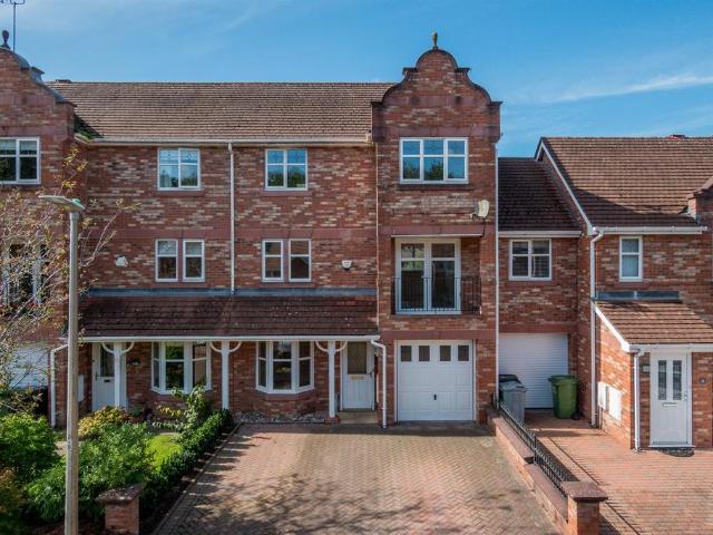 House for sale in Knutsford, Cheshire East