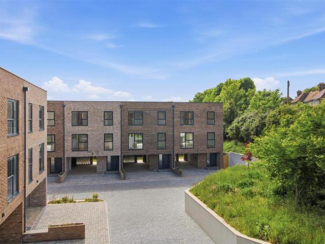 House for sale in Seaford, Iford