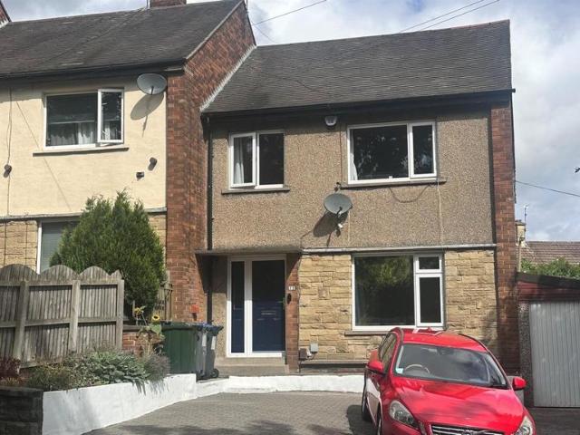House for sale in Greengates, West Yorkshire