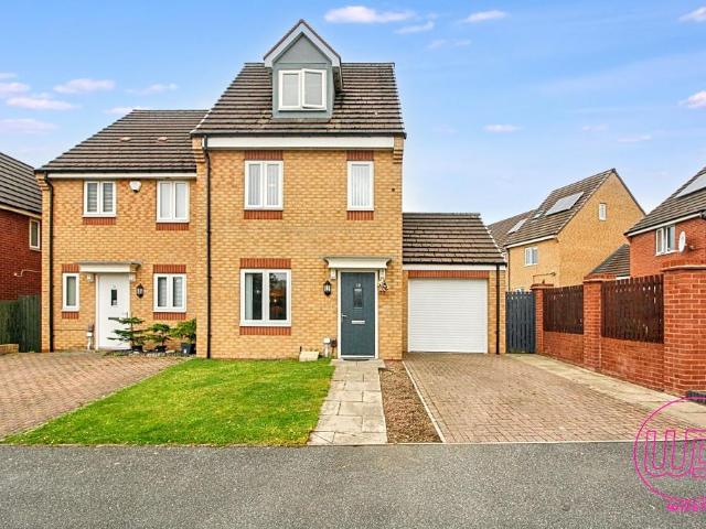 House for sale in Blakelaw, Newcastle upon Tyne