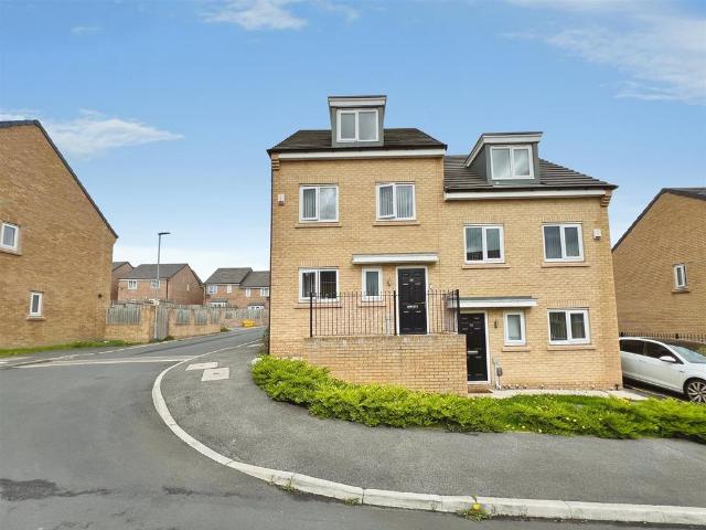House for sale in Undercliffe, West Yorkshire