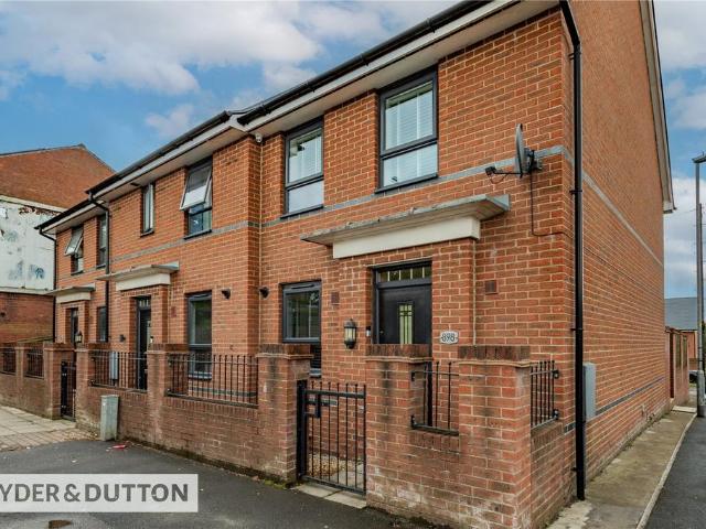 House for sale in Trub, Burnedge