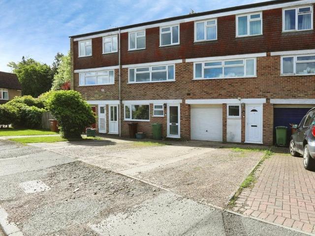 House for sale in Sandown Park, Kent