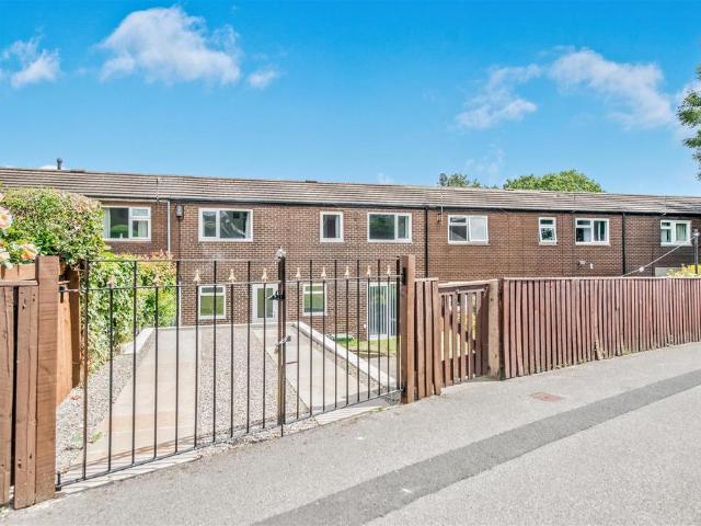 House for sale in Pudsey, West Yorkshire