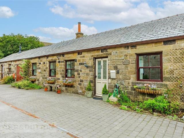 House for sale in Saddleworth, Pendock