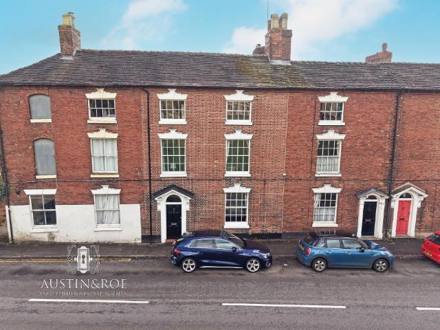 House for sale in Stone, Baswich