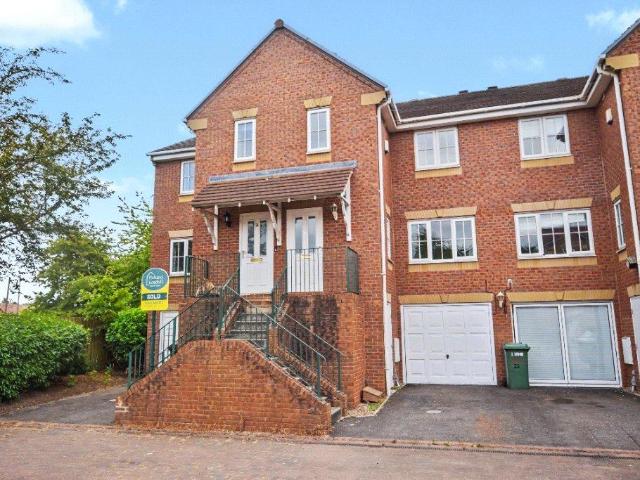 House for sale in Horbury, West Yorkshire