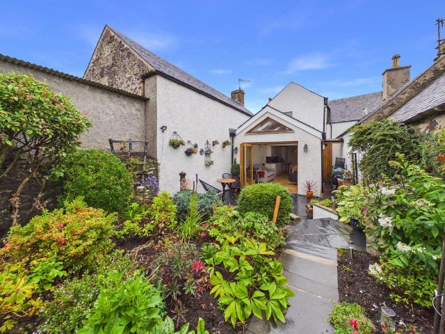 House for sale in Biggar, Scotland