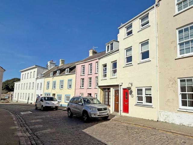 House for sale in Alderney