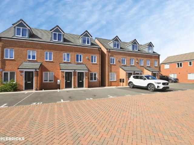 House for sale in Cardea, Peterborough
