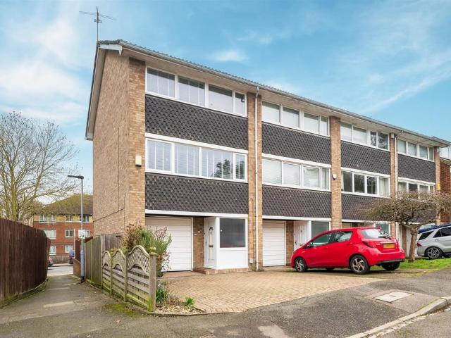 House for sale in Shortlands, Greater London