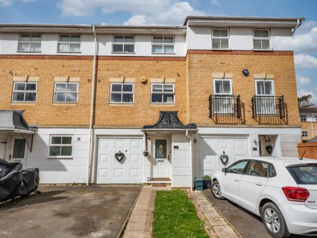 House for sale in Goddington, Greater London