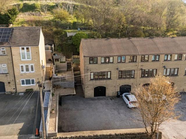 House for sale in Claremount, Halifax