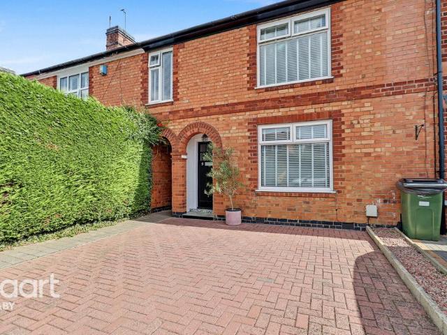 House for sale in Pinfold, Leicestershire